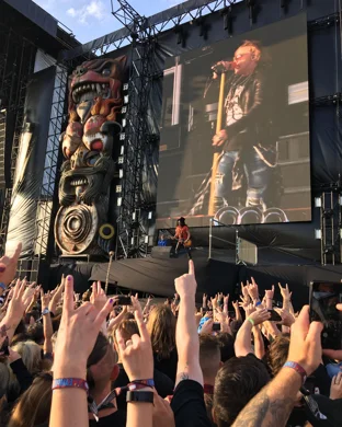 Godsmack, Stone Temple Pilots & Dorothy